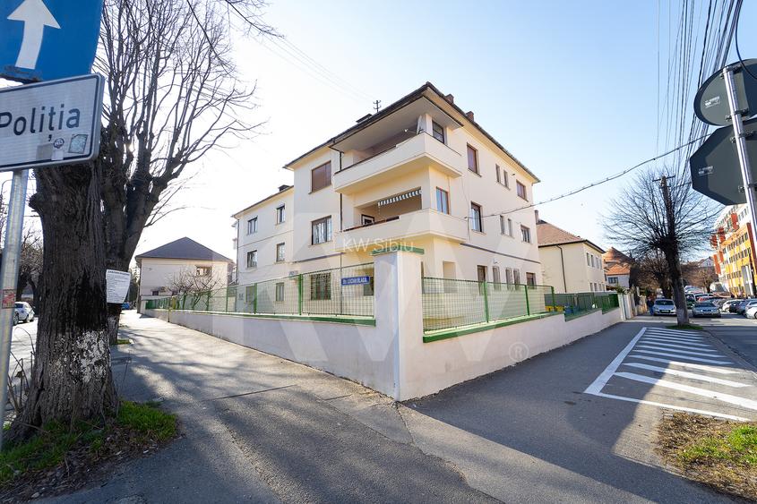 Apartament Interbelic de 4 camere– Str. Independenței nr. 10, Sibiu - 14
