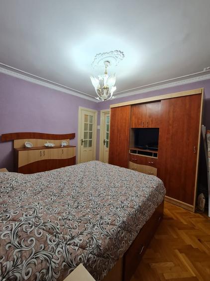 Vanzare apartament 3 camere in Galati, Tiglina 2, etaj 3, mobilat si utilat