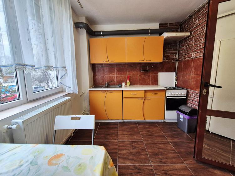 Apartament 2 camere de vânzare – zona Tomis 2 – centrală pe gaz