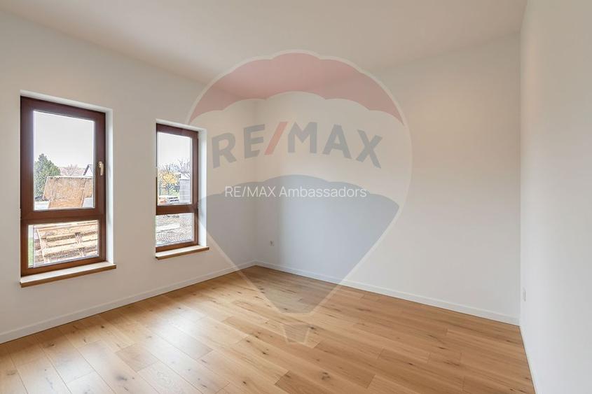 Casă / Vilă cu 3 camere de vânzare - 4