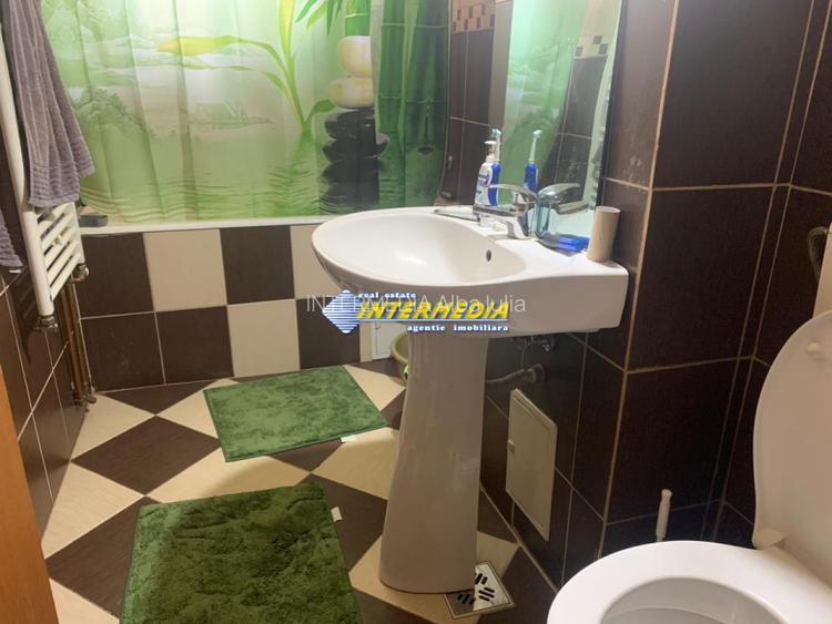 Apartament cu 2 camere etaj 1 zona Closca de vanzare i - 3