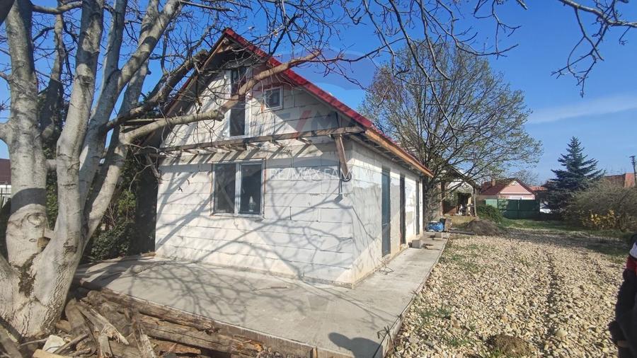 Casă 5 camere 2324 mp teren de vânzare Fughiu-Osorhei 12 km de Oradea - 6