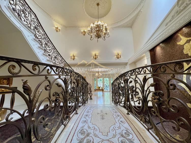 Impressive Villa *1500 SQM usable* 2613 SQM land / Open to the lake - 15