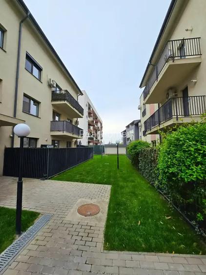 3 camere cu gradina | 2 bai  | loc de parcare | 8 minute N.Teclu - 15
