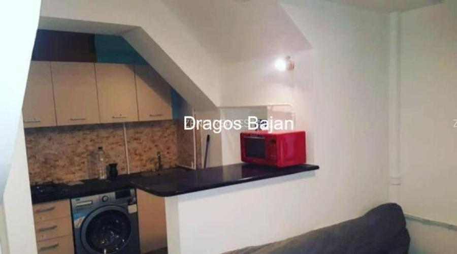 Lahovari // Creditabil // 22mp - 2