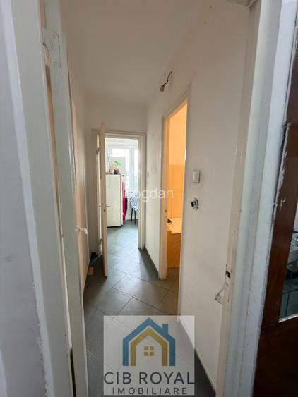 Spatiu comercial Pantelimon,vis a vis de piata Delfinului,Aleea Dobrina 4 - 18