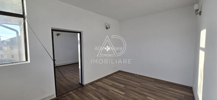 Spațiu pentru birouri de închiriat – 6 camere, strada 23 August - 6