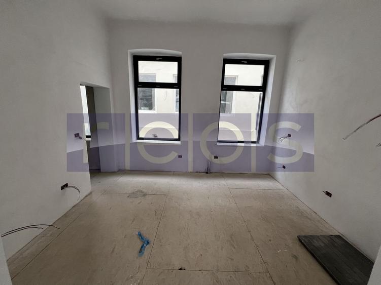 IMOBIL MIXT | ROSETTI | 500 MP | RENOVAT | 2 CORPURI + SUBSOL + CURTI INTERIOARE - 5