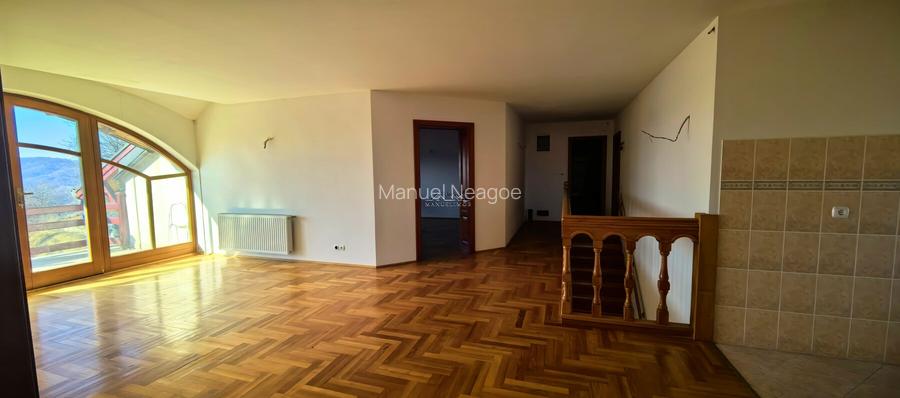 Vila/Pensiune 620mp  , teren generos 3862mp , priveliste de top , neopturata - 12