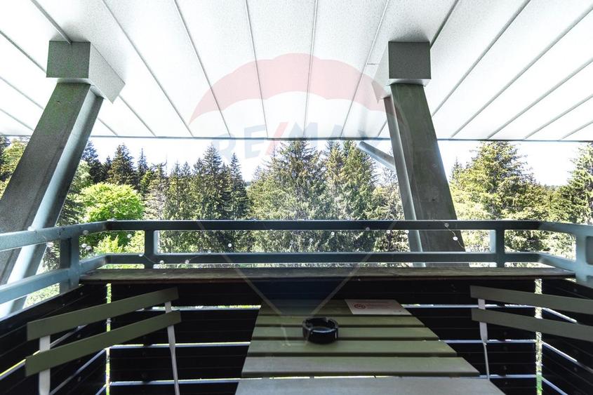 Apartament cu 4 camere de vânzare