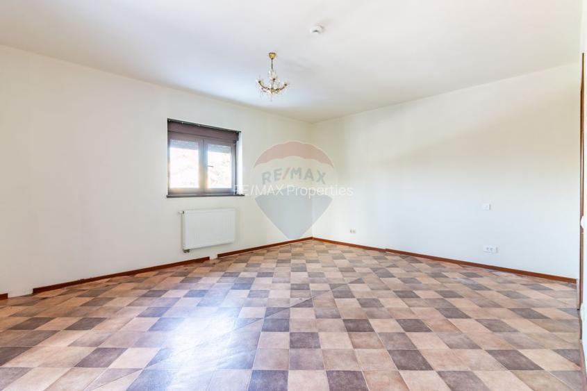 Casă / Vila de vanzare in Tunari, centru, parc, autobuz, utilitati - 15