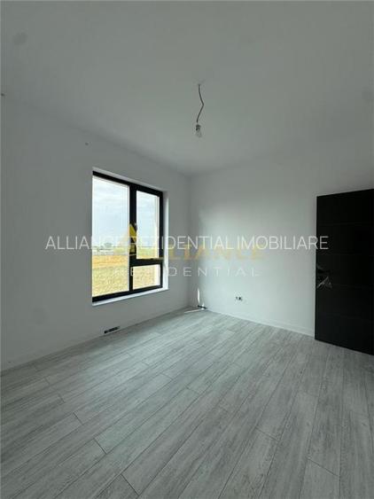 Teren 350mp - 4 Camere 3 Bai- Berceni - Gata de mutat - 4