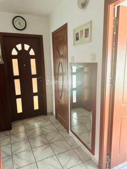 Apartament 3 camere decomandat Drumul Sării – Orizont, 77 mp, etaj 1/4, 2 băi - 6