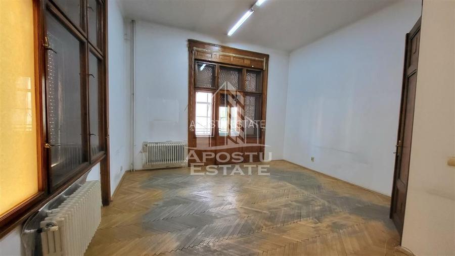 Apartament cu 4 camere, Piata Victoriei, 180 mp - 10