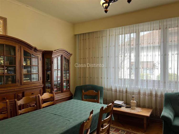 Casa cu 3 camere in zona parcului Regina Maria - 6