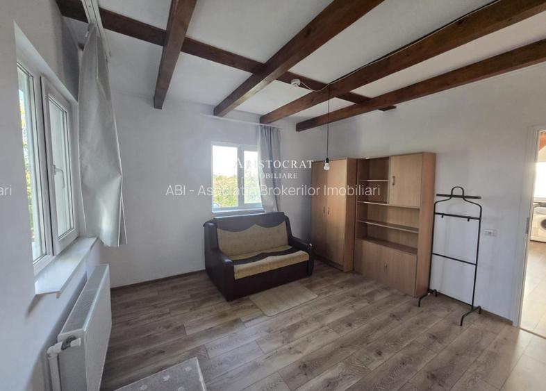 Casa 3 camere si curte cu pomi fructiferi - 6