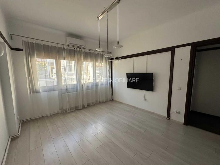 Eleganță Interbelică la Pași de Cișmigiu | Apartament 5 Camere în Vilă - 8