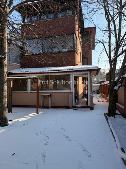 COMISION O%! PARCUL CAROL - CASA INDIVIDUALA, LA CHEIE - 8