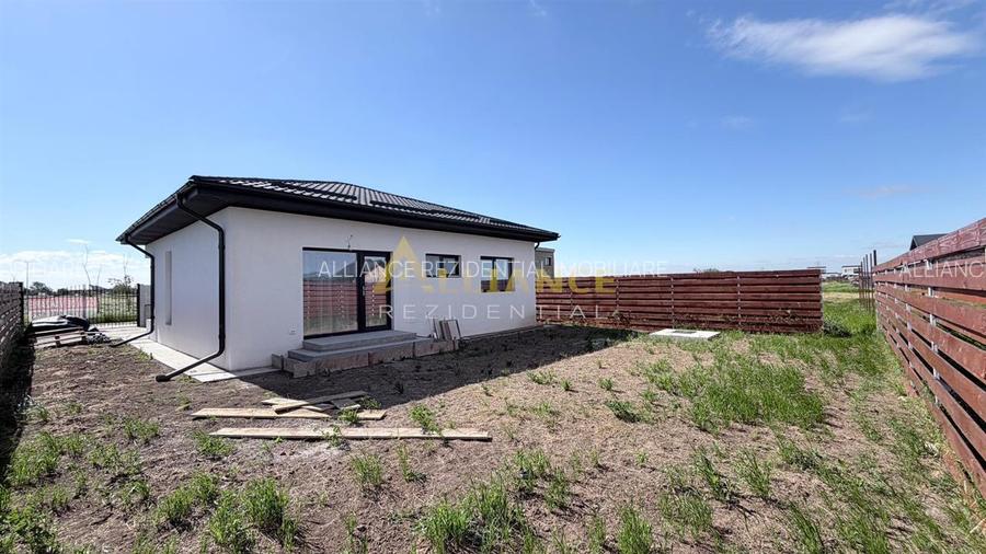 Casa Individuala - 3 camere - 2 bai - 375mp teren - 4