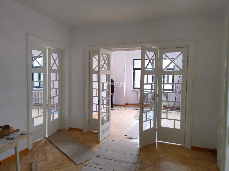 Proprietar - Închiriez apartament 5 camere zona Unirii - 4