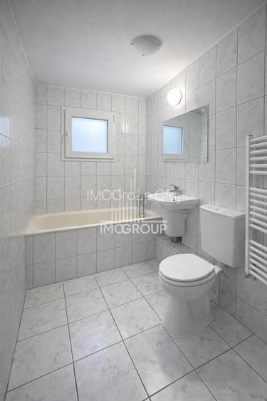 Apartament 3 camere, 2 bai, boxa si loc de parcare, Intre Lacuri, str. Siretului - 7