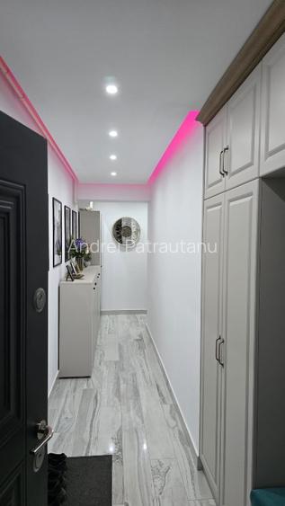 P.F. vand apartament cu 3 camere Complex Soleia, Valea Lupului - 12