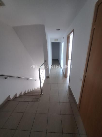 Delfinariu, cladire P+1 , spatiu depozitare 126 mp., curte 463 mp. - 17