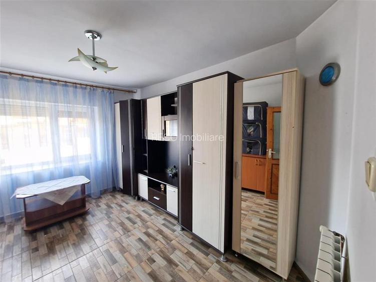 Casa cu 2 camere+living, renovata complet, in Episcopia Bihor - 4