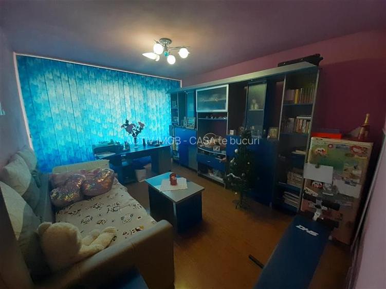 Resita, 2 Cam. Dec. Mobilat+Utilat, Parter, Micro 2 - 26