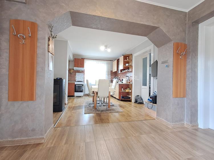Casa individuala 4 camere, pe un singur nivel teren 537 mp in Apahida - 2