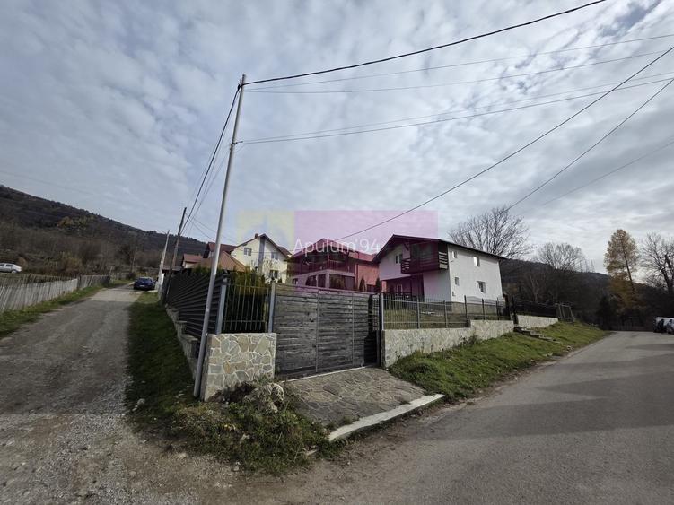 Vila de vacanta cu 4 camere de vanzare in Valea Doftanei - 4