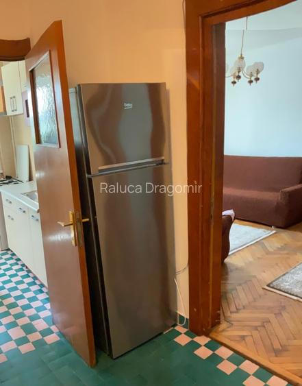 Proprietar, inchiriez apartament 3 camere, Bdul. Tineretului - 11