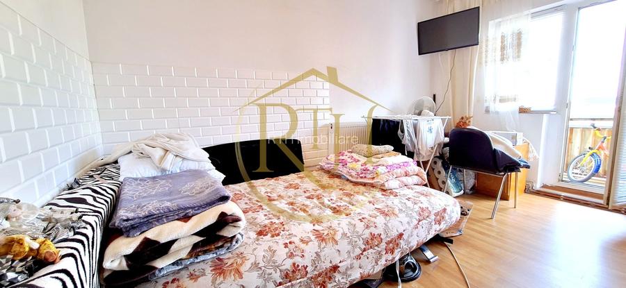 Oferim spre vanzare, Apartament cu 3 camere, Girocului, Sp. Judetean - 2