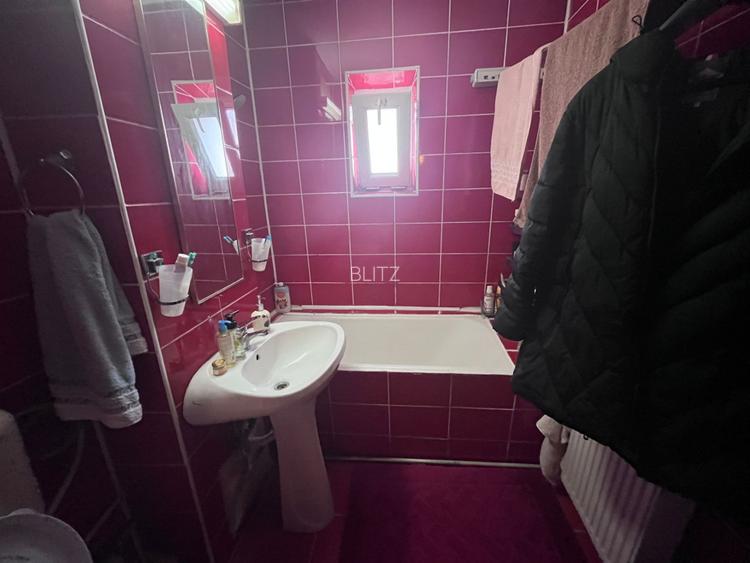 Apartament 3 camere, 71.84 mp, zona 1 Mai - 11