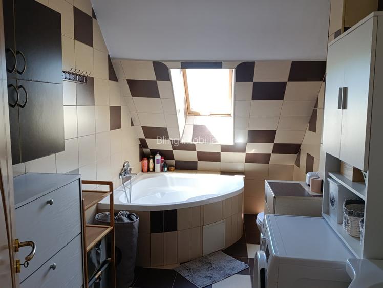 Apartament 3 camere, pe 2 nivele, 80 mp utili, parcare, Porii Floresti - 10