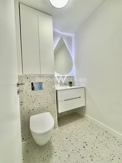 Penthouse 5 camere, 3 băi, finisat la alb, orientare SUD - întabulat - 12