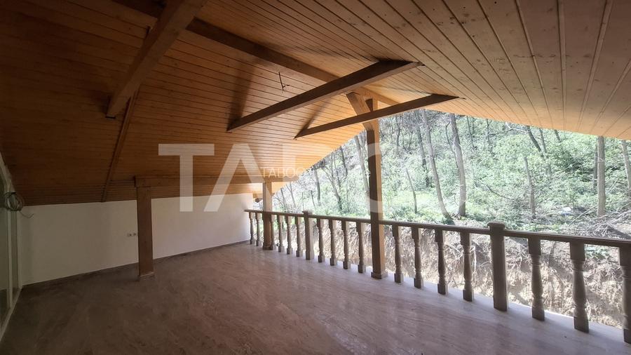Casa de vanzare 405 mp utili 2 garaje 250 mp terase Slimnic Sibiu - 12