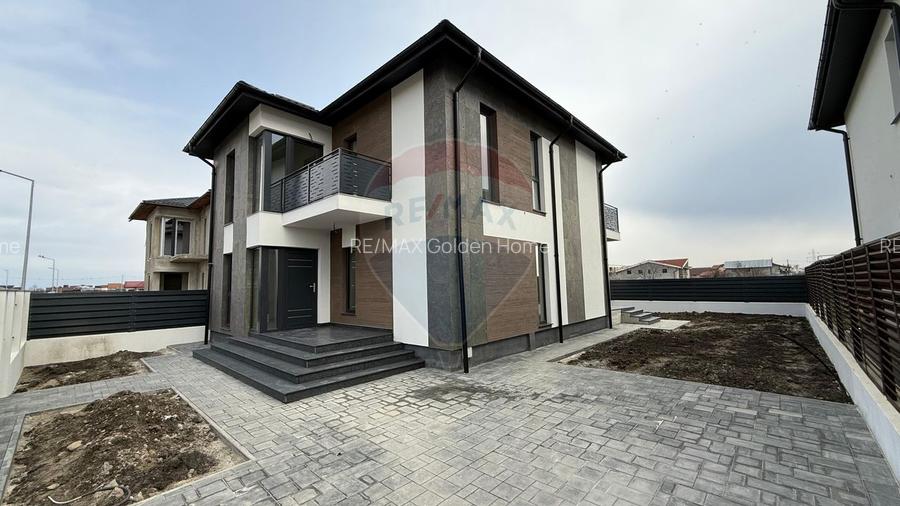 Casă / Vilă cu 4 camere Strada Vrancei - 3