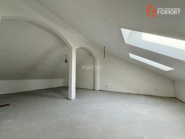 Triplex cu 4 camere, 115 mp, 3 bai - Zona Sacalaz - 9