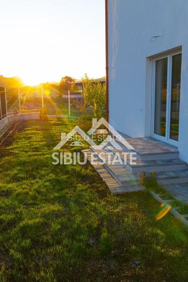 Casa noua de inchiriat cu 4 camere 3 bai-prima inchiriere Cisnadie - 8