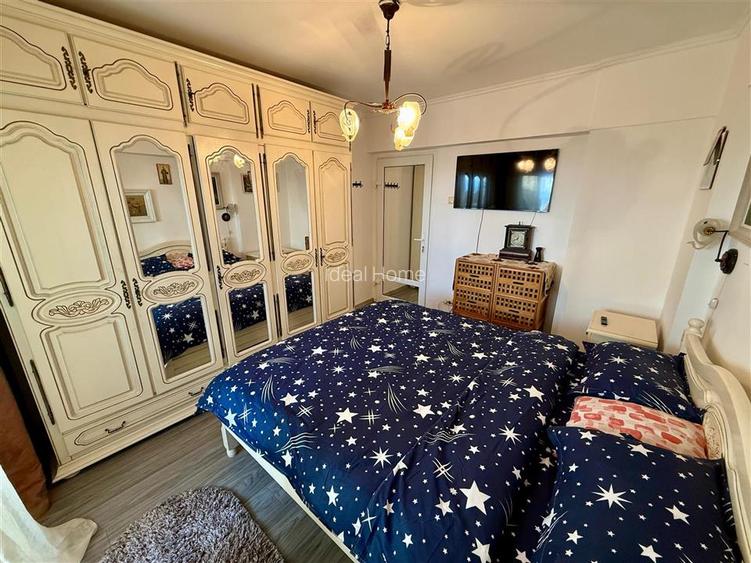 Gara - Bloc dupa 80 - 3 Camere Decomandat - Etaj Intermediar - 3