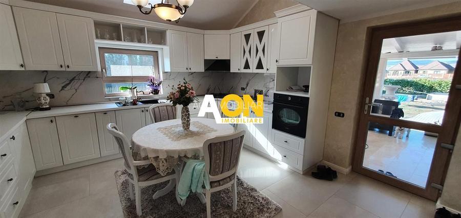 Casă 4 camere, mobilată, utilată, S+P+M, 651 mp teren, Ampoi 3 - 6