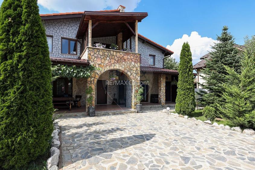 Conac, proprietate unica, in mijlocul naturii, Sacele! - 2