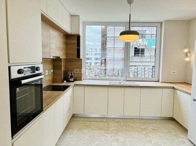 Apartament cu 3 camere de închiriat - 6