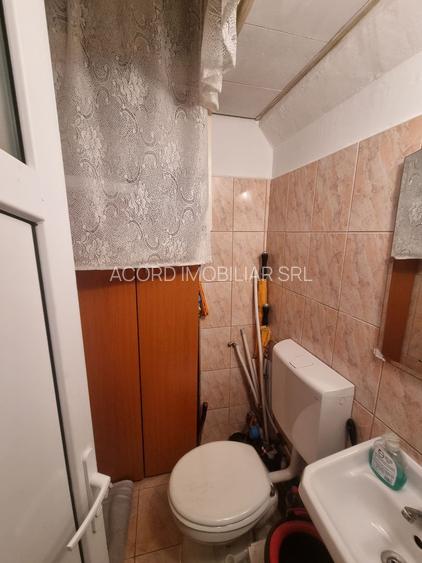 Poarta 6 liceul Blaga- apartament 4 camere decomandat cu gaze - 16