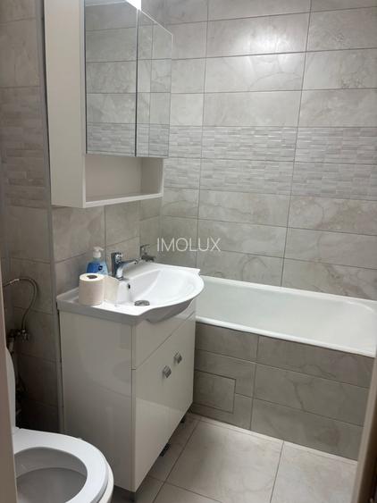Mutare Imediat | 2 Camere | Renovat | Locație Excelentă | Metrou 5 Min | - 9