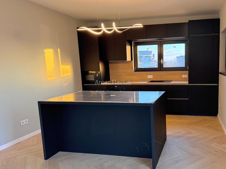 Apartament de vanzare-4 camere-115 mp utili-curte 200 mp-C. Cisnadiei! - 9
