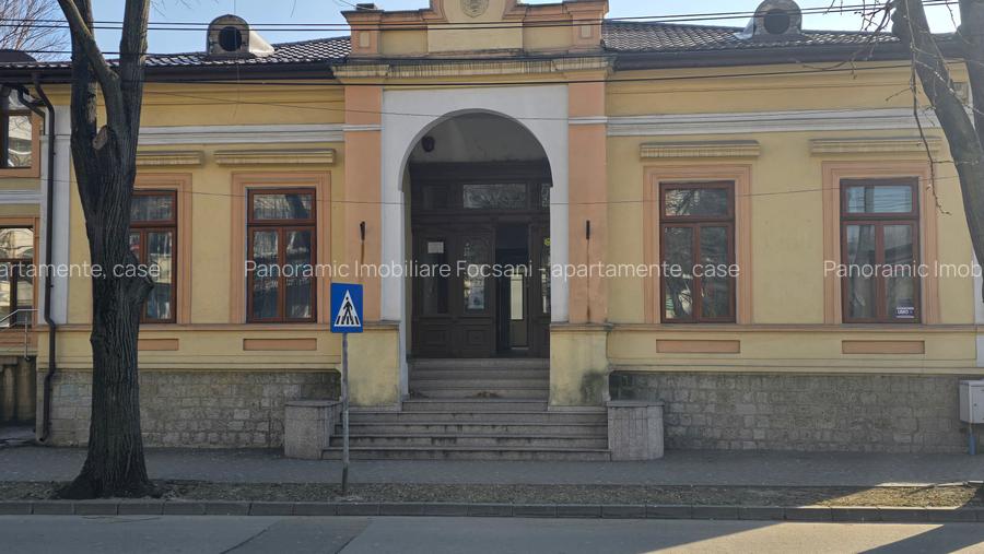 Cladire speciala de VANZARE  sau de INCHIRIAT  ultracentral Focsani - 48