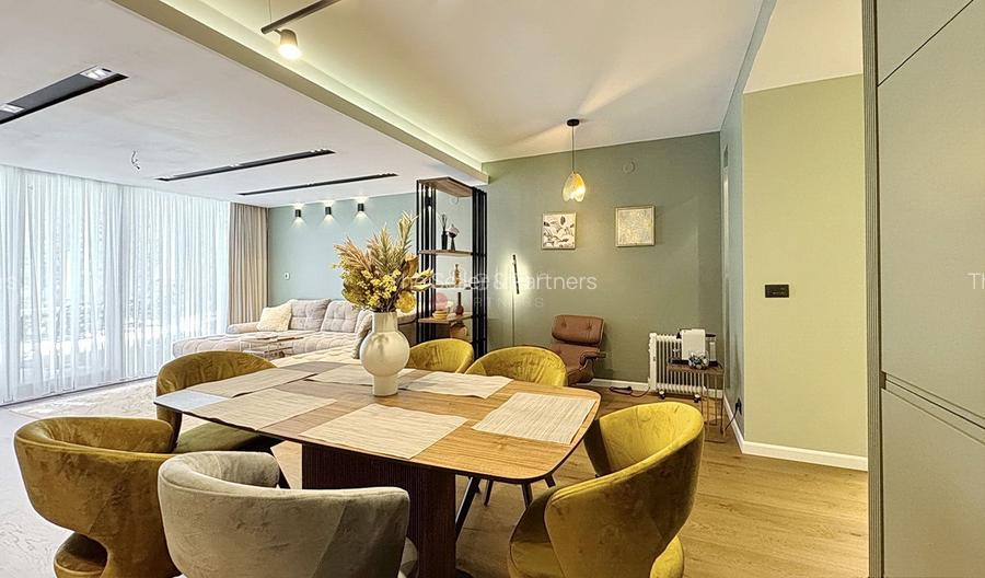 Terase generoase cu vederea spre padure - 20