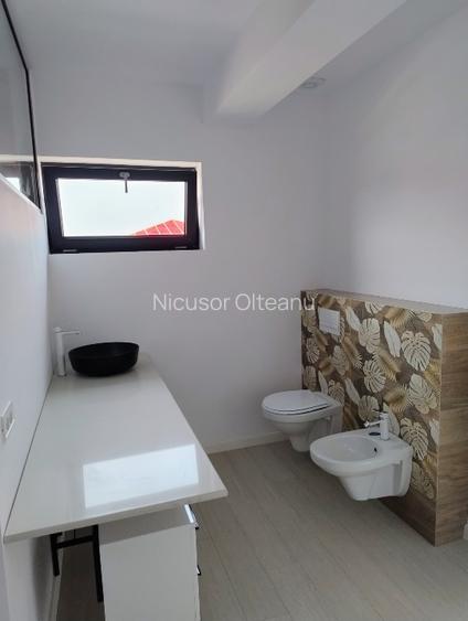 Casa tip triplex cu gradina privata si 2 locuri de parcare incluse - 9